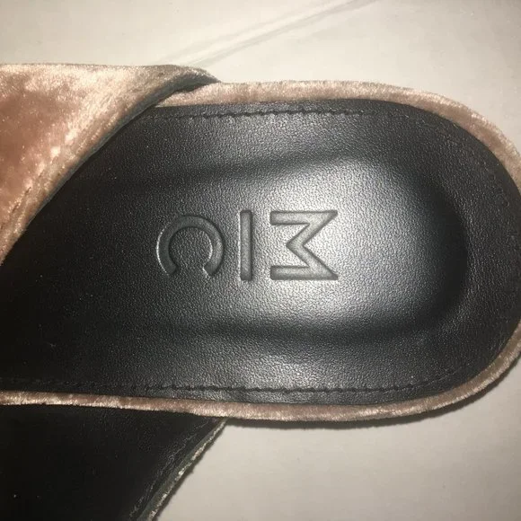 Magro Cardona velvet flats sandals - Picture 5 of 5